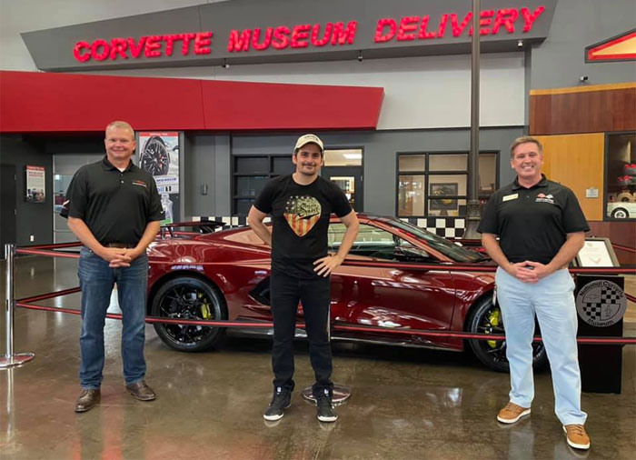 [PICS] Country Music Superstar Brad Paisley Takes Delivery of a 2020 C8 Corvette at the Corvette Museum